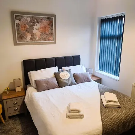 Tower Views 2 Bedroom House With Private Parking Blackpool Extérieur photo